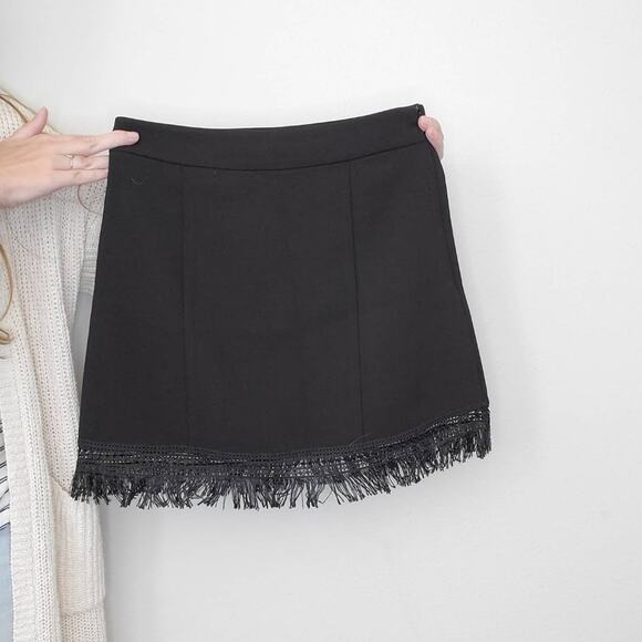 BRAND NEW cupcakes & cashmere Evelyn fringe skirt - Picture 2 of 5